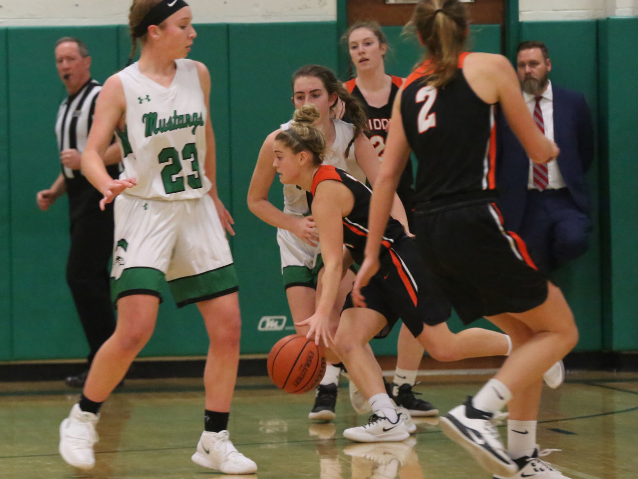 Mainland Middle girls CAL tournament